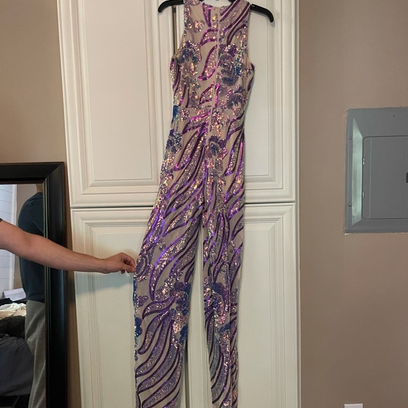 Amazing Jumpsuit - Picture 7 of 9